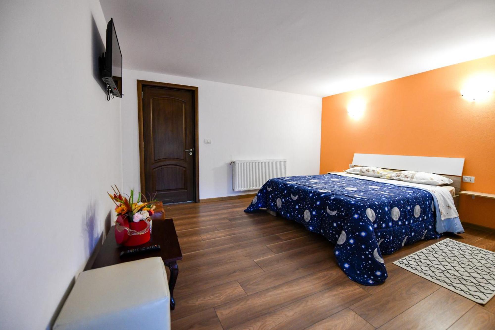 Villa Castellino Tîrgu Ocna Exteriér fotografie