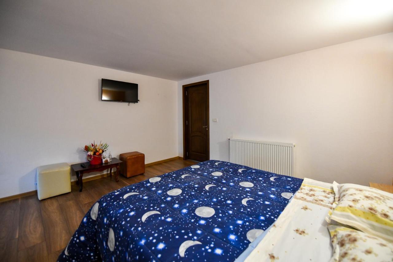 Villa Castellino Tîrgu Ocna Exteriér fotografie