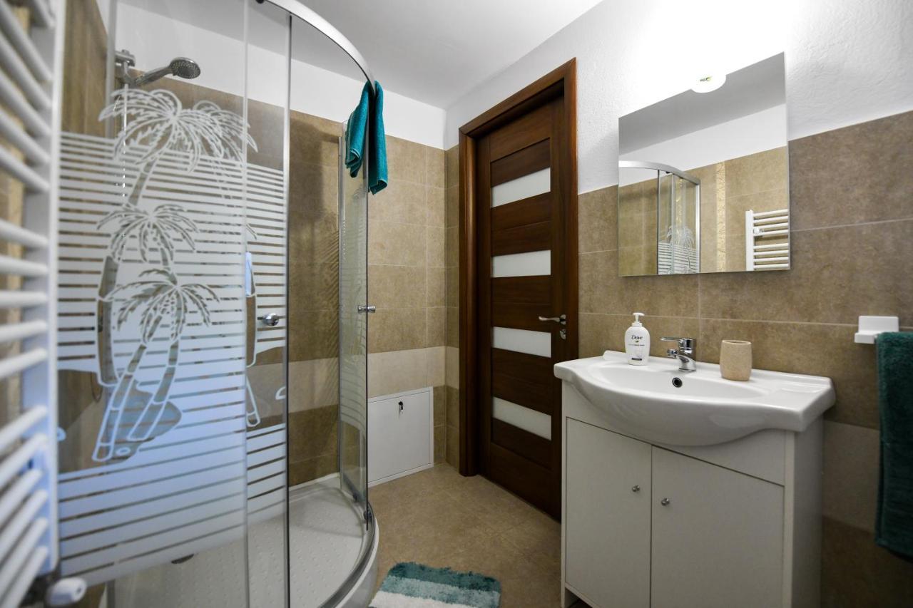 Villa Castellino Tîrgu Ocna Exteriér fotografie